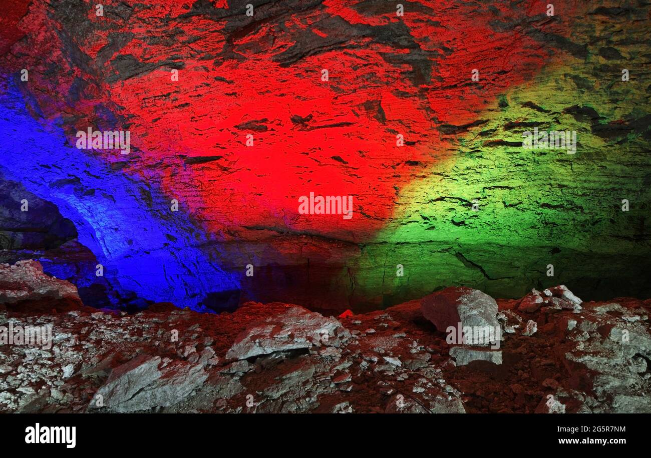 Kungur ice cave hi-res stock photography and images - Alamy
