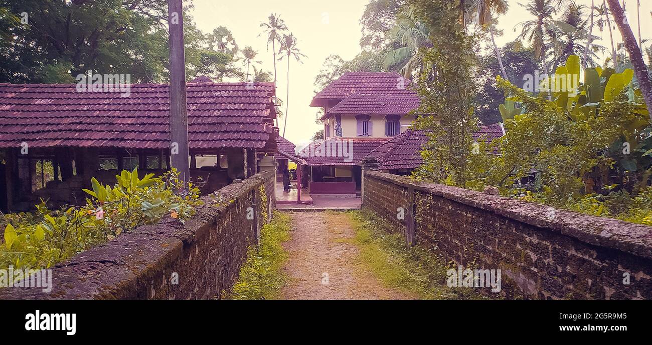 Traditional Kerala style old house in India Stock Photo Alamy