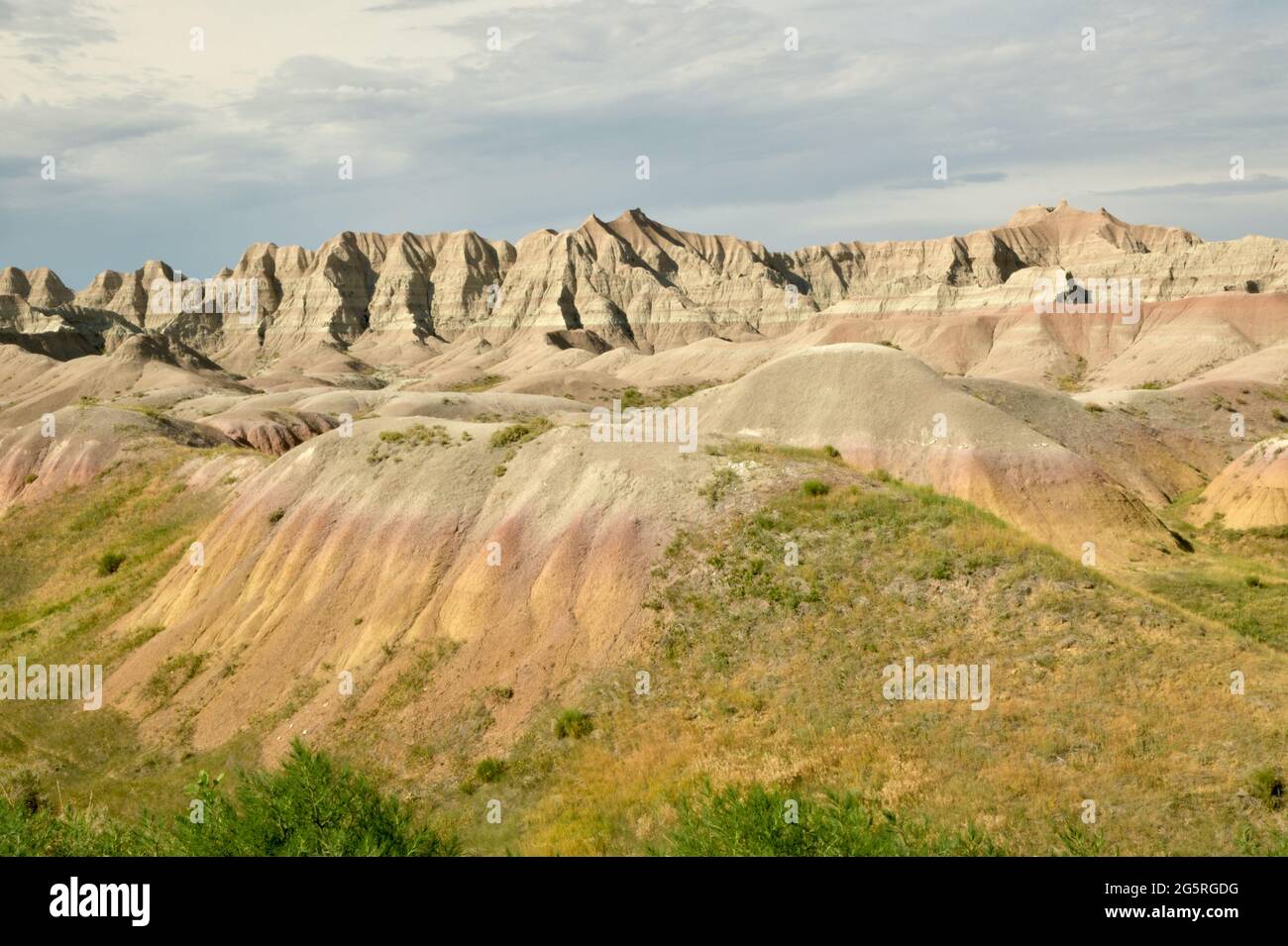 Yellow Mounds in the Badlands National Park, with Eroded Buttes, Grasslands and Pinnacles in South Dakota, USA Stock Photo