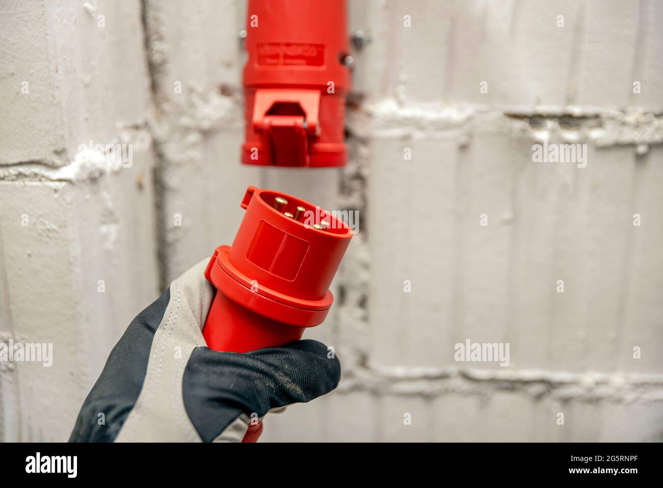 Electricity cost, electricity price, high voltage industrial socket