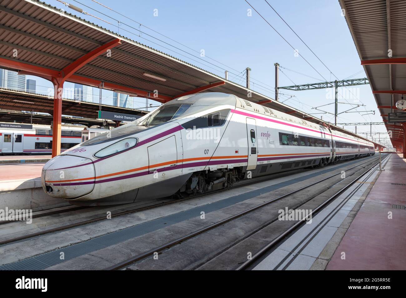 Renfe avant hi-res stock photography and images - Alamy
