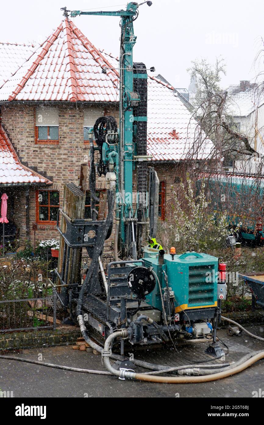 drilling a deep well in the garden of a residential house, Germany, North Rhine-Westphalia Stock Photo