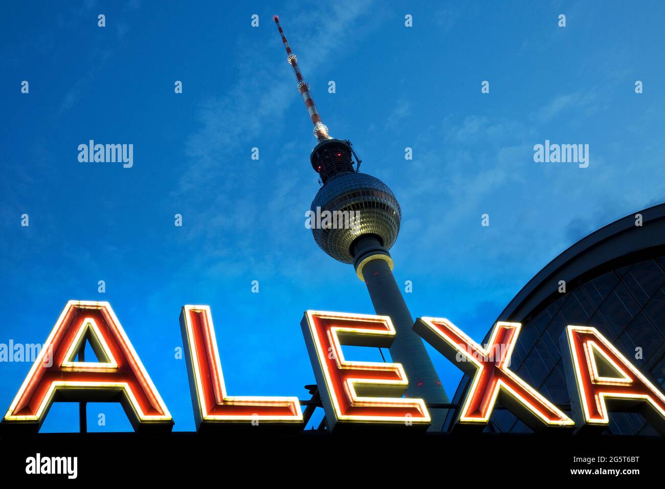 Alexanderplatz S-Bahn station with the Berlin TV tower in the evening, Alexa , Germany, Berlin Stock Photo
