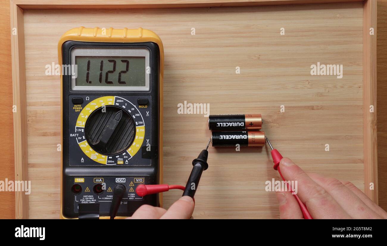 https://c8.alamy.com/comp/2G5T8M2/aa-battery-cells-voltage-checking-2G5T8M2.jpg