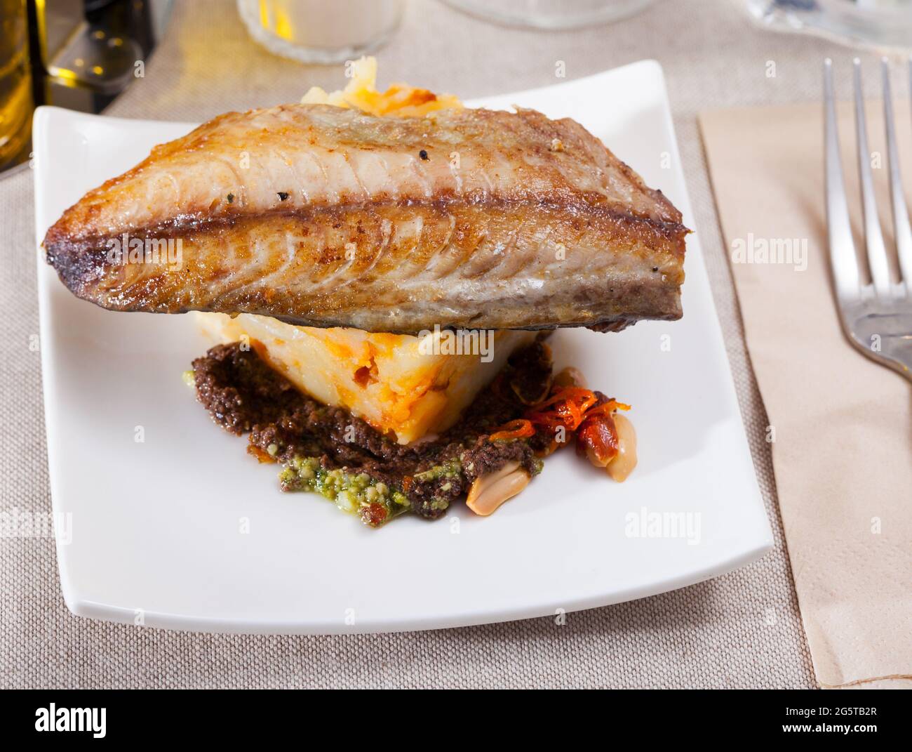 Mackerel fillet with mashed potatoes and spices Stock Photo Alamy