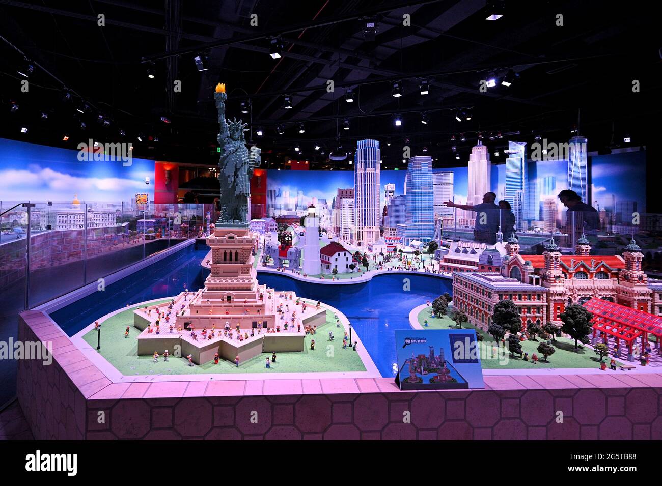 Postcard - Mall of America Lego Display : Gear pc04moa