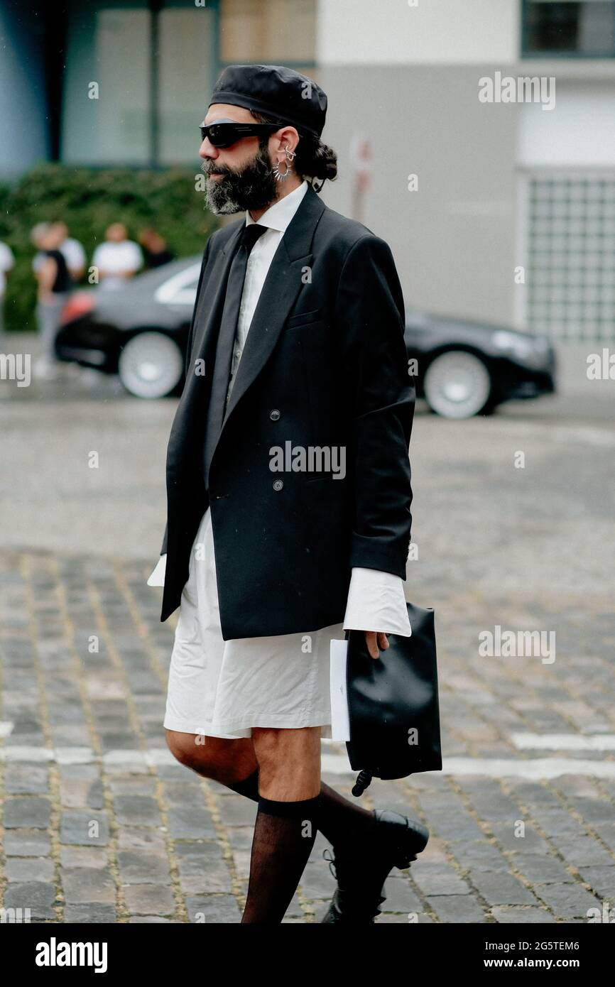 Street style, Graziano Di Cintio arriving at Hermes Spring Summer 2022  menswear show, held at Mobilier National, Paris, France, on June 26, 2021.  Photo by Marie-Paola Bertrand-Hillion/ABACAPRESS.COM Stock Photo - Alamy