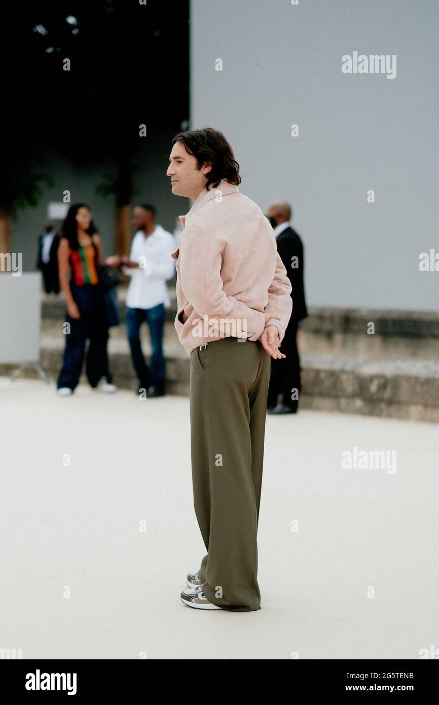 Street style, Nicolas Maury arriving at Dior Spring Summer 2022 menswear  show, held at Place Vauban, Paris, France, on June 25, 2021. Photo by  Marie-Paola Bertrand-Hillion/ABACAPRESS.COM Stock Photo - Alamy