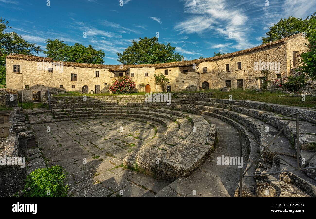 Roman theater in the ancient city of Altilia, today Sepino in Molise, at dusk in the Archaeological Park of Sepino. Sepino,Isernia, Molise, Italy Stock Photo