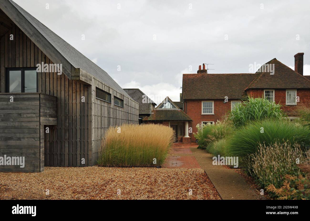 BENTLEY, FARNHAM, UK - 11 SEPTEMBER 2008: Ornamental grasses in the Bury Court garden Stock Photo