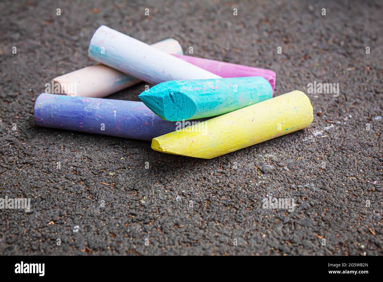 Three colored chalk hi-res stock photography and images - Alamy