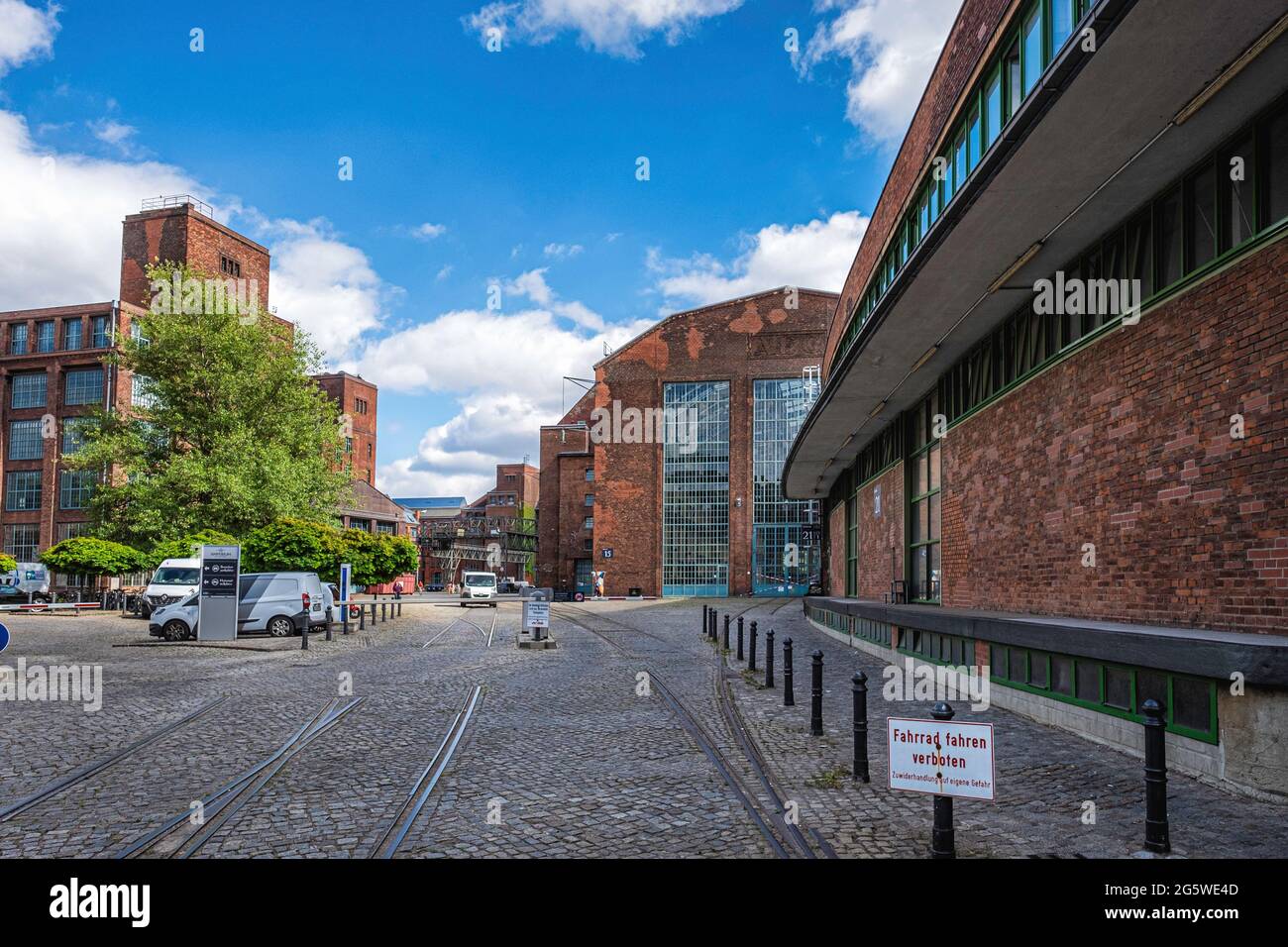 Berlin Mitte, Amperium Am Humboldthain. GSG real estate company rents