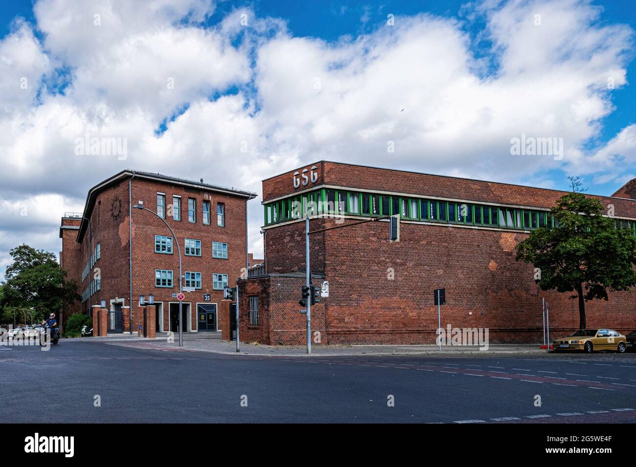 Berlin Mitte, Amperium Am Humboldthain. GSG real estate company rents