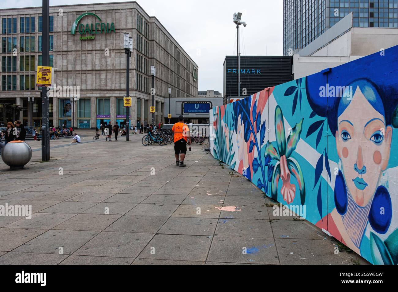 Galeria Kaufhof store & construction site of new high rise building at Alexnderplatz,Mitte,Berlin. Stock Photo