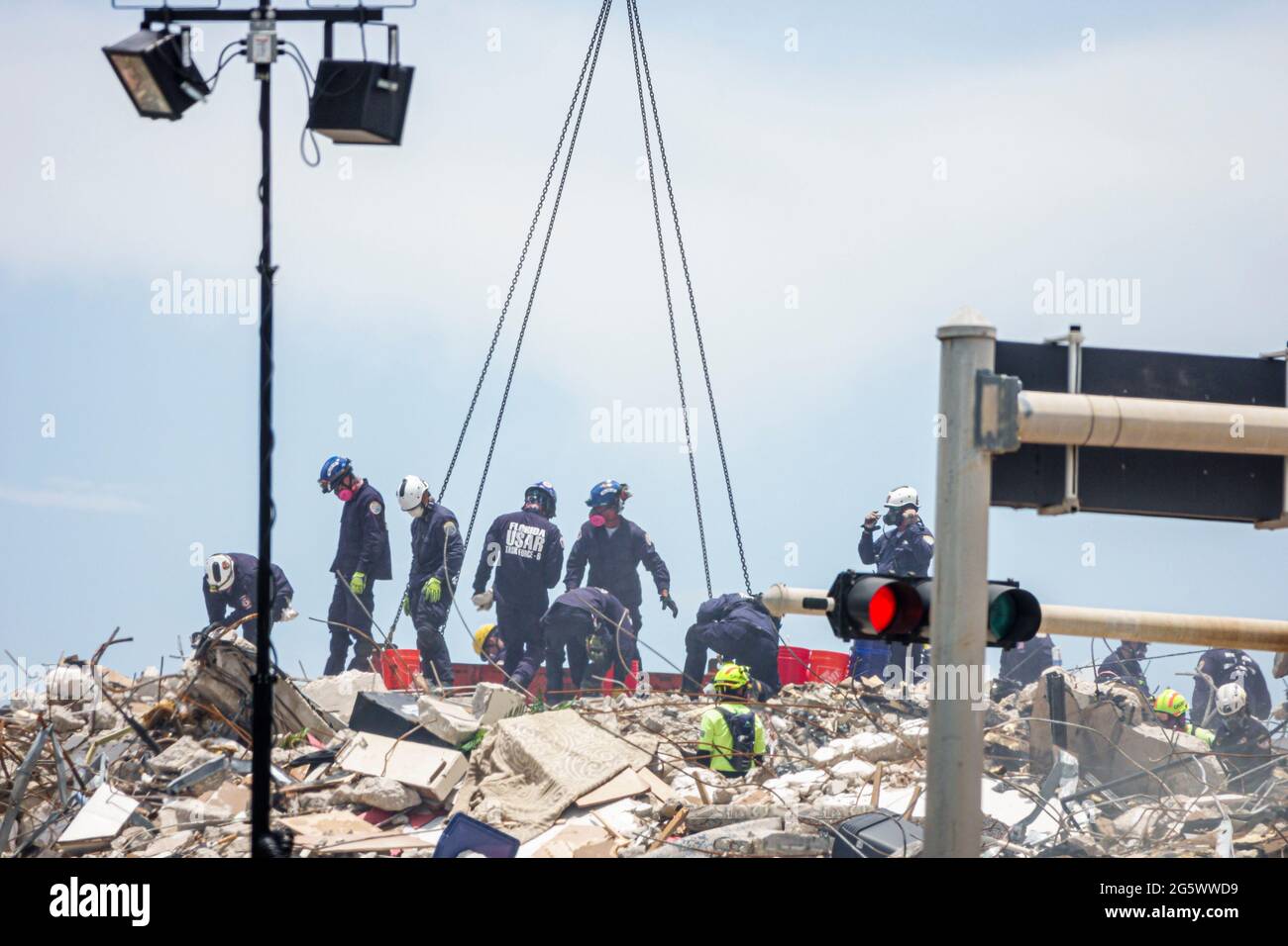 Florida Miami Beach Surfside Champlain Towers South condo condominium building collapse