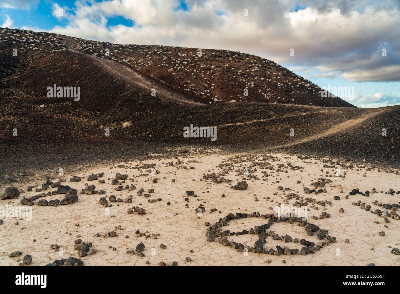 Amboy crater national natural landmark hi-res stock photography and ...