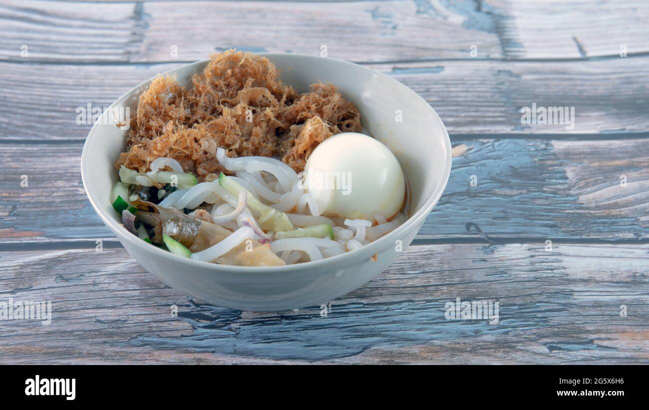 Laksa Is A Spicy Noodle Soup Popular In The Peranakan Cuisine Selective Focus Of A Bowl Of Laksa Known In Malay Stock Photo Alamy