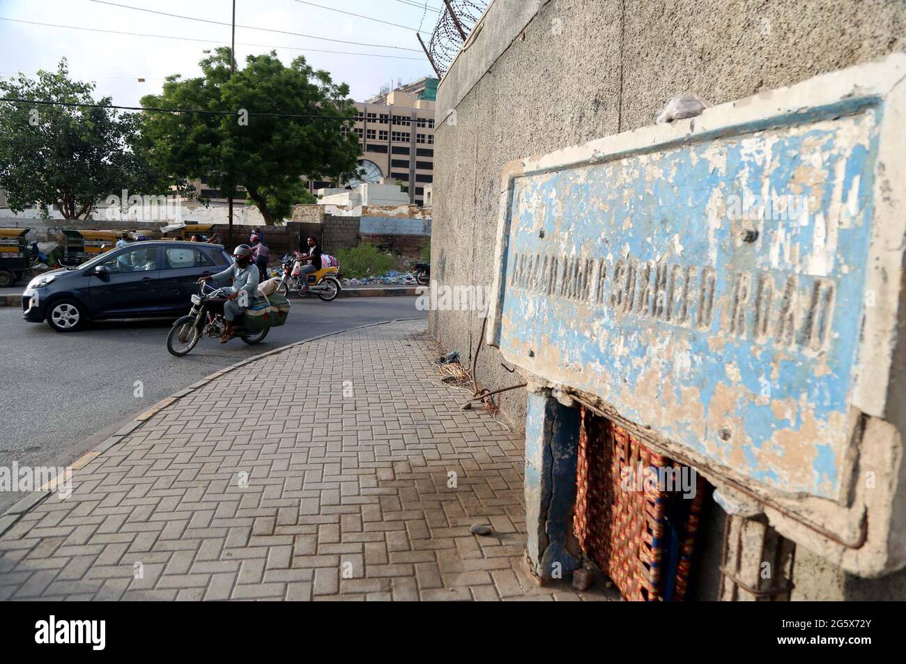 Saheed Road Name shaheed hi-res stock photography and images - Alamy