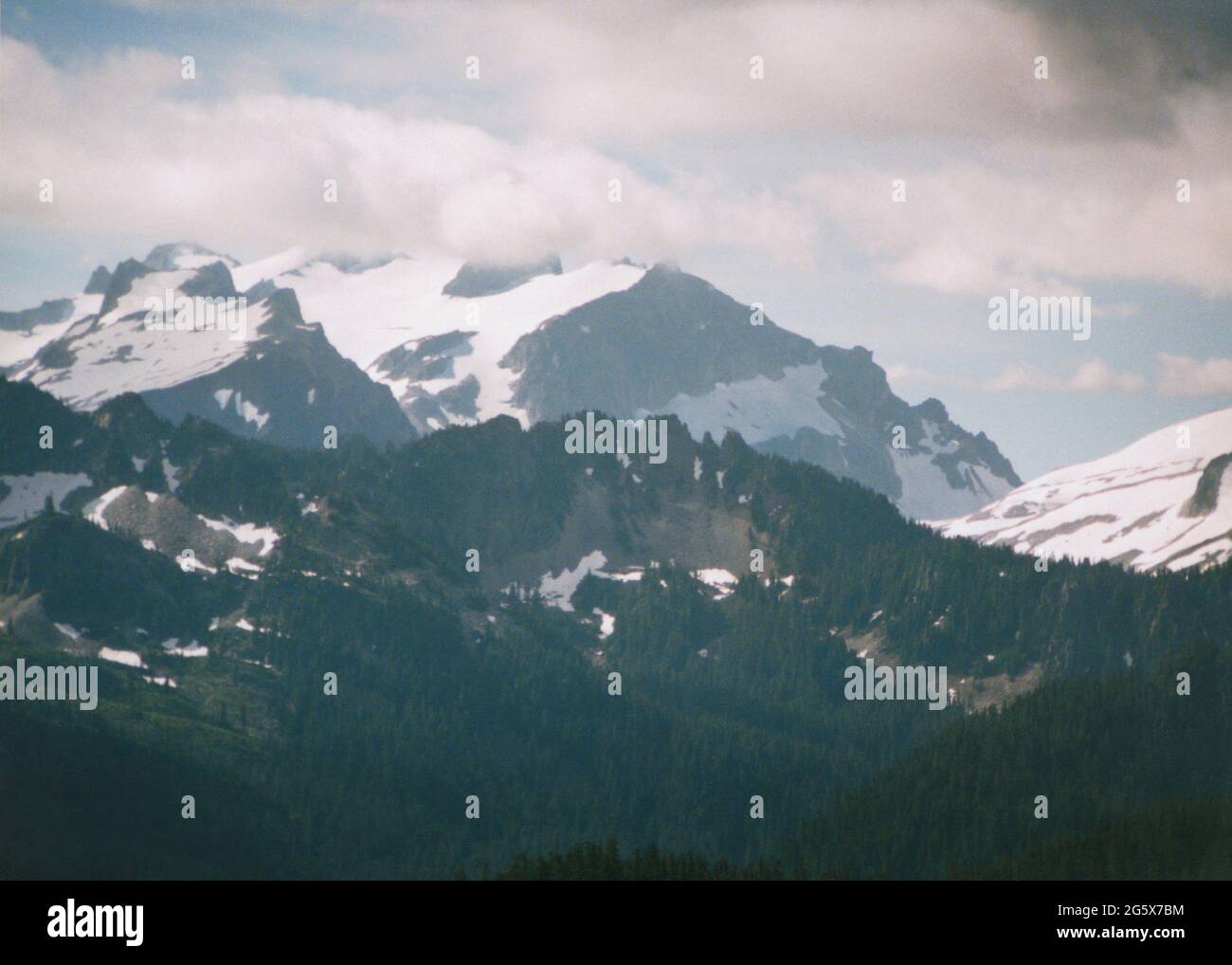 Scenery of the Cascade Mountains Stock Photo - Alamy