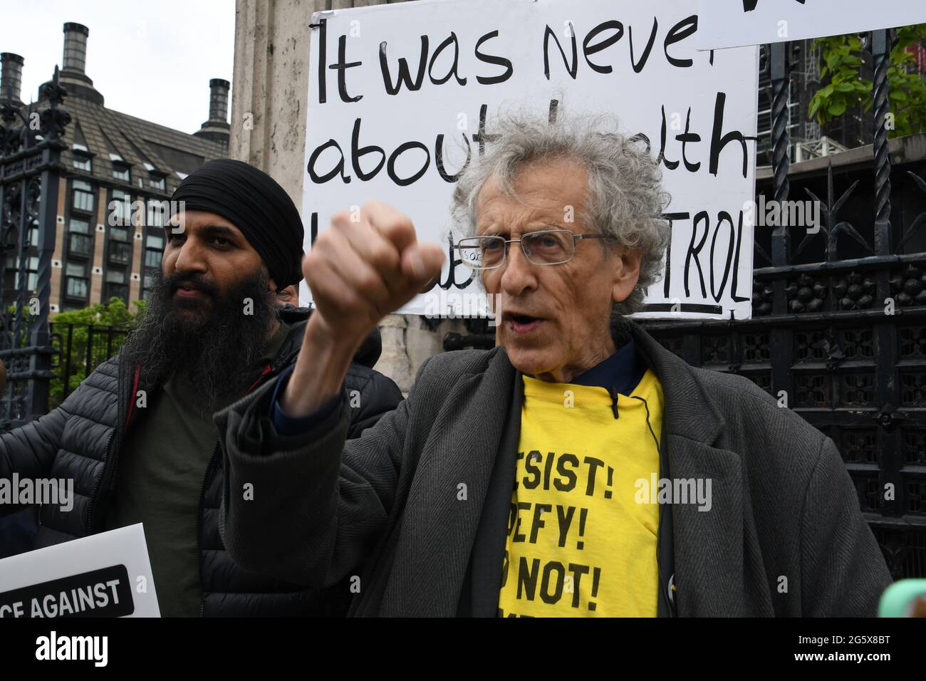 On 30 June 2021, Speaker Piers Corbyn is the organise of Resist, Defy, Do NOT Comply! - No More Lockdowns protest NoVaccinePassport of the anti-vaccine and anti-lockdown, claimed the British government was corrupt in order to control the freedom of British citizens at Parliament Square, London, UK. Stock Photo