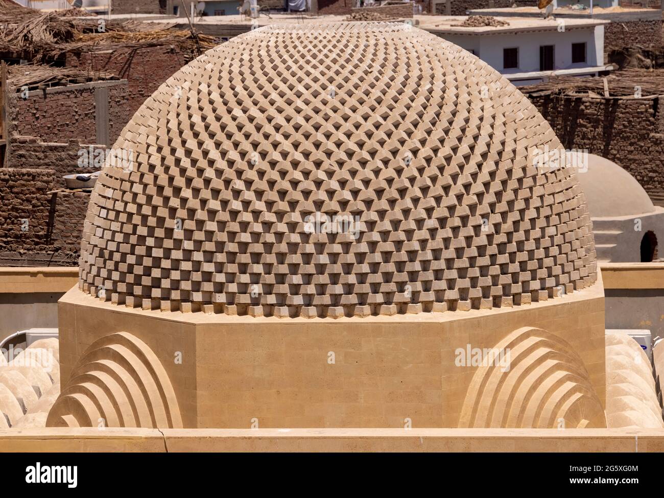 brick dome, Abu al Stait Mosque, Basuna, Sohag, Egypt Stock Photo Alamy