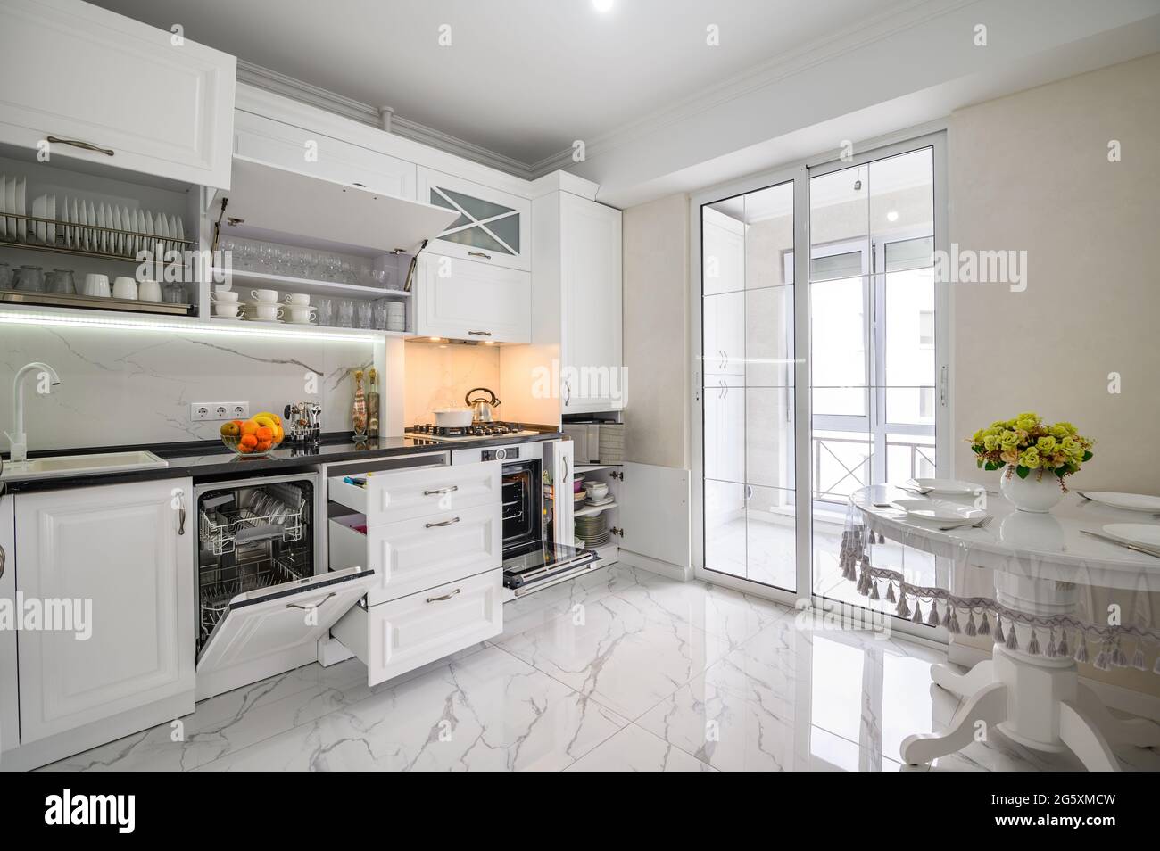 Open plan kitchen living room white hires stock photography and images Alamy