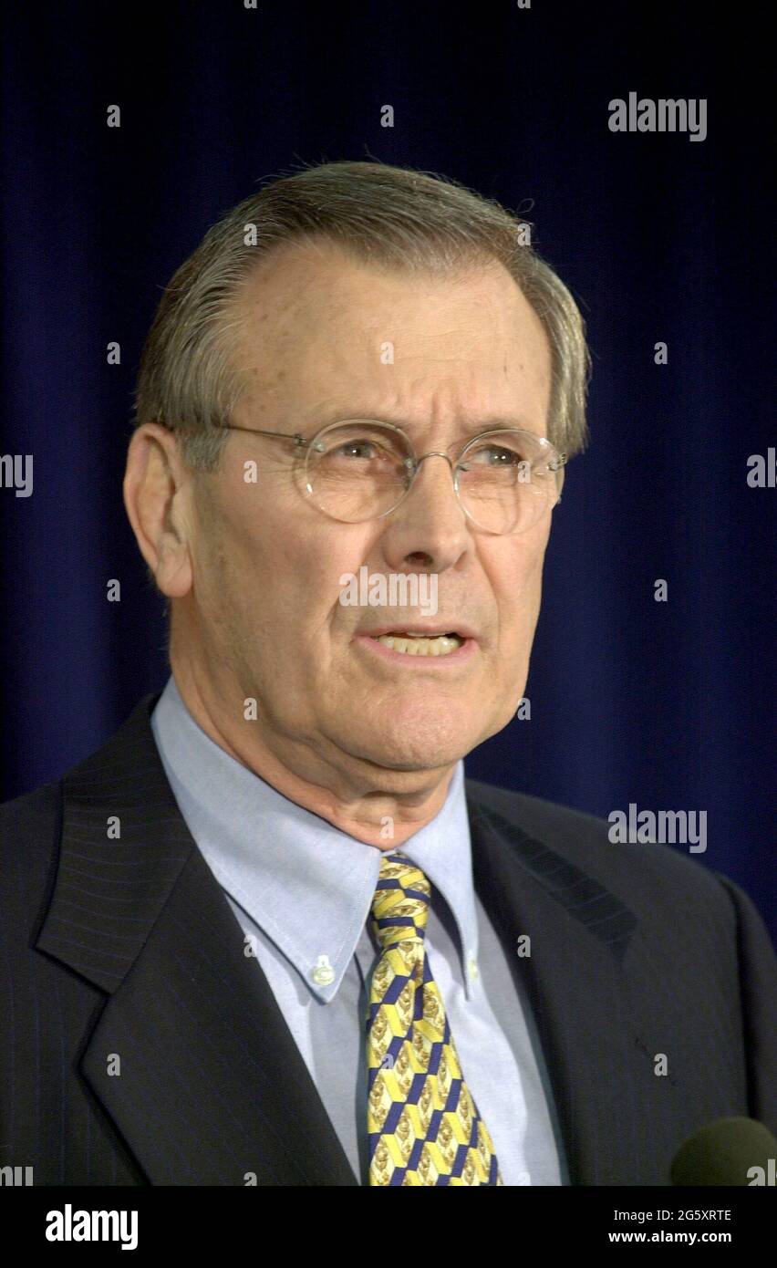 President Rumsfeld Donald rumsfeld 2000 hi-res stock photography and images - Alamy