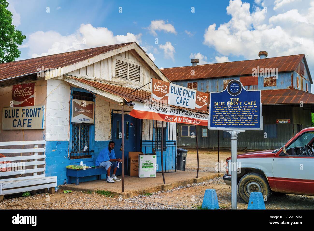 Blue Front Cafe the oldest Juke Joint in Mississippi famous for blues music, Bentonia, Ms. Stock Photo