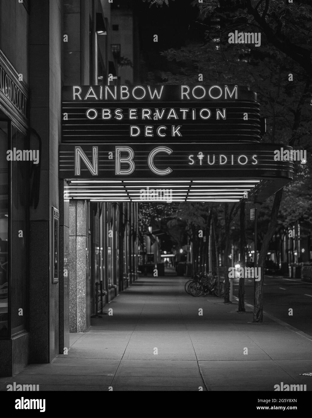 The rainbow room in rockefeller center Black and White Stock Photos