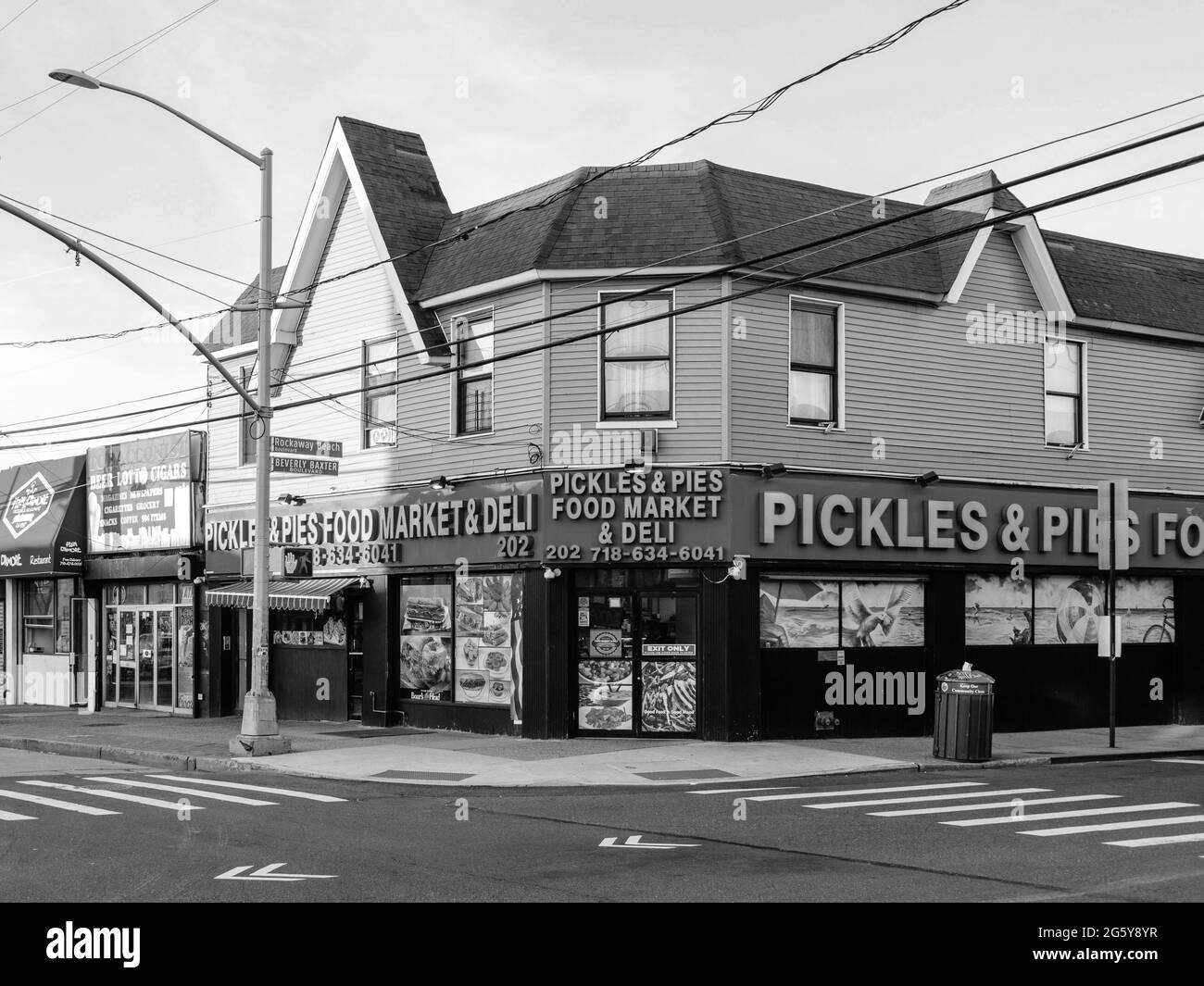 Pickles & Pies Food Market and Deli, in the Rockaways, Queens, New York City Stock Photo Alamy