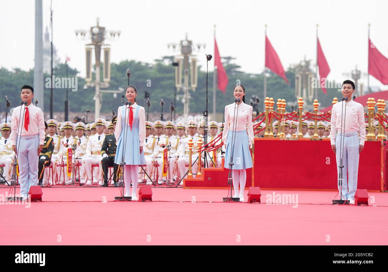 Beijing, China. 1st July, 2021. Representatives of the Chinese Communist Youth League members and Young Pioneers salute the Communist Party of China (CPC) and express commitment to the Party's cause at a ceremony marking the CPC centenary at Tian'anmen Square in Beijing, capital of China, July 1, 2021. Credit: Yin Bogu/Xinhua/Alamy Live News Stock Photo