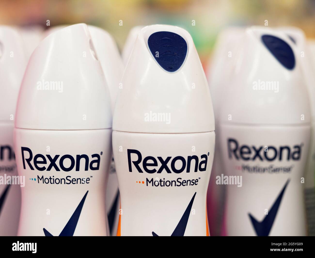 Pomorie Bulgária Março 2018 Antitranspirante Rexona Isolado Fundo Branco —  Fotografia de Stock Editorial © nenovbrothers #188701472