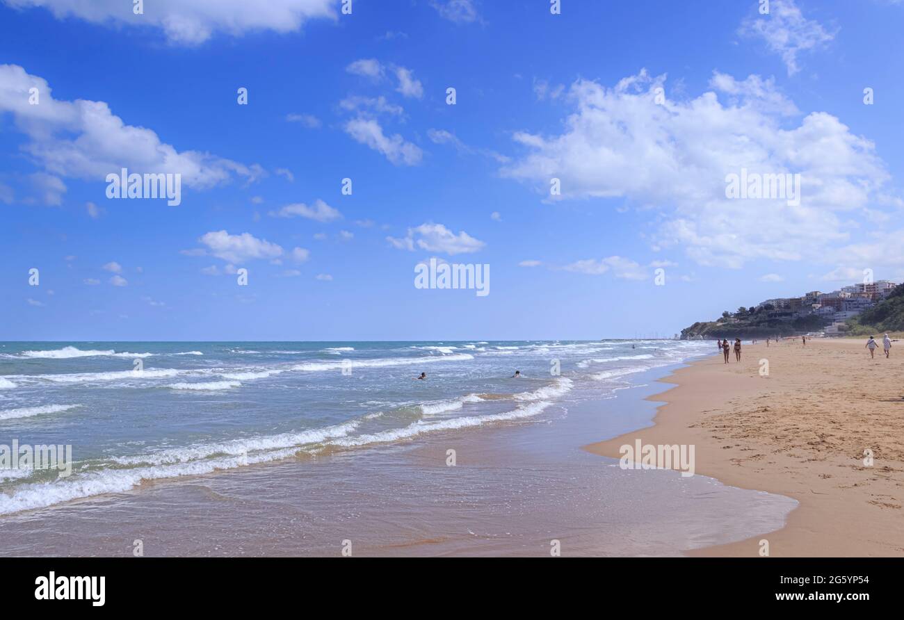 View of the little picturesque village in south Italy: Rodi Garganico and the beach at summer (Gargano, Puglia, Italy). Stock Photo