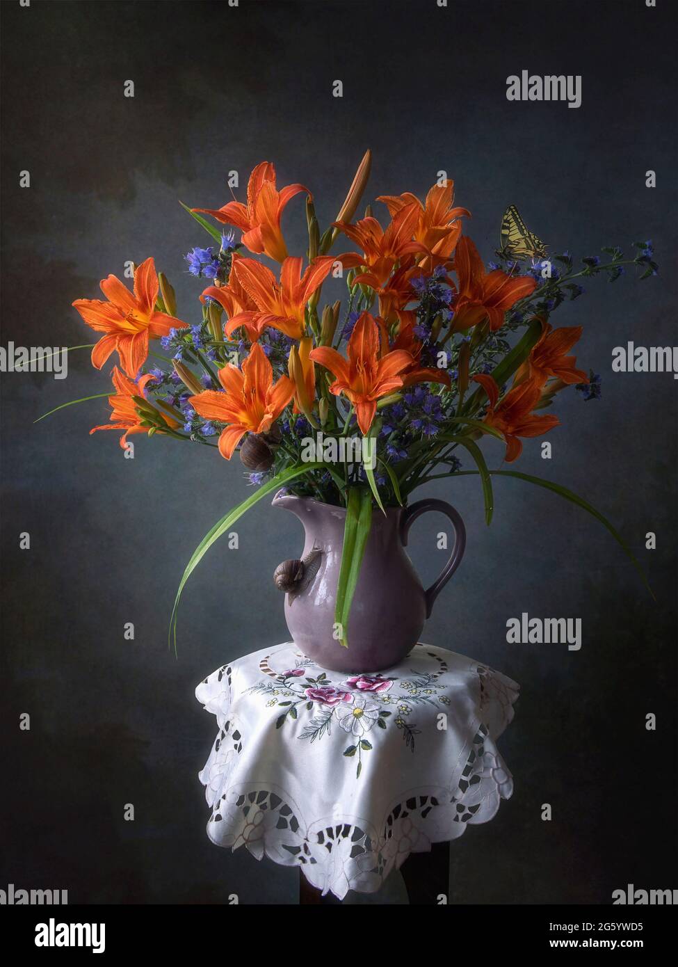 Still life with bouquet of summer flowers Stock Photo - Alamy