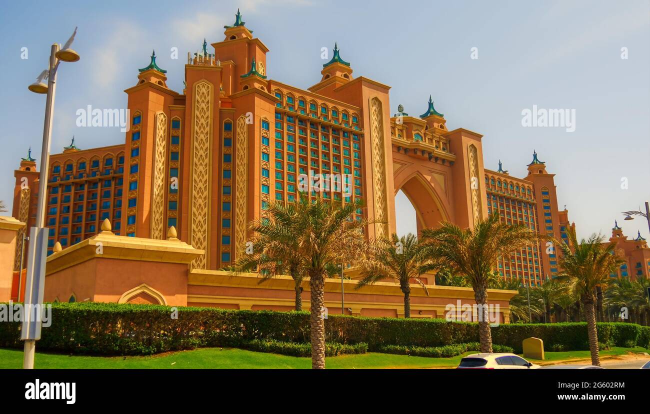 Atlantis The Palm, Dubai is a luxury hotel resort located at the apex of the Palm Jumeirah in the United Arab Emirates. Stock Photo