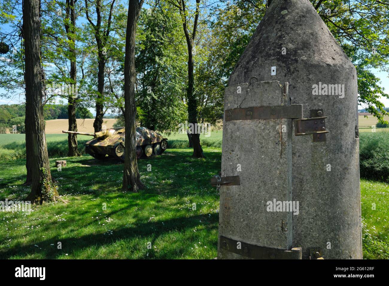 France, Haut Rhin, Uffheim, Maginot line, in front of Aschenbach Casemate, German Hetzer type tank Stock Photo