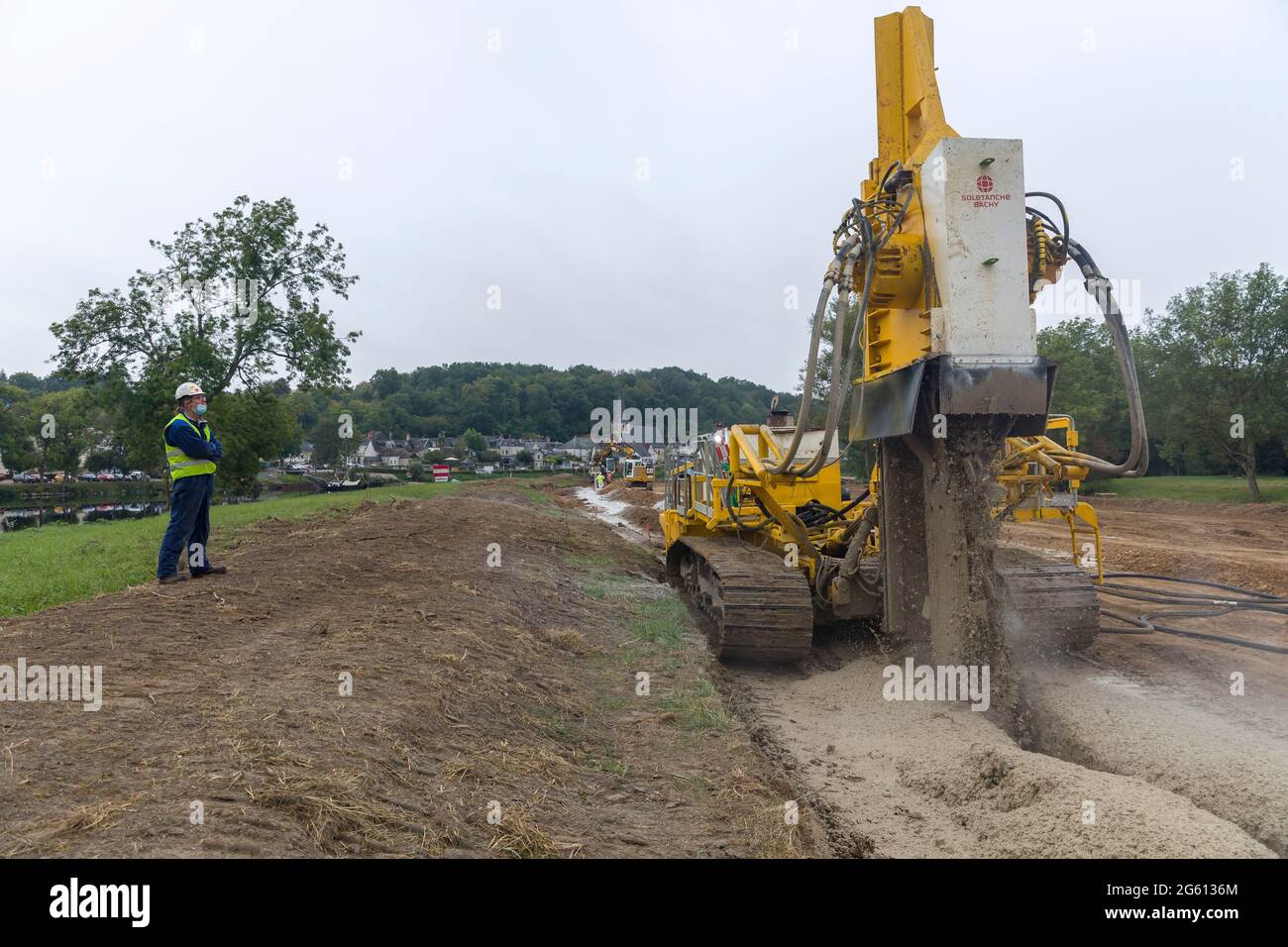 France, Indre et Loire, reinforcement of the dike with a trencher using the  soil mixing technique, the Trenchmix patent Stock Photo - Alamy