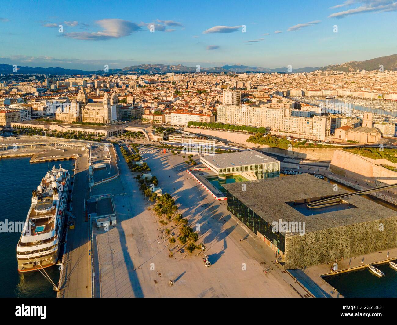 France, Bouches du Rhone, Marseille, Zone Euromediterranee, Esplanade J4, the Villa Mediterranee and the MuCEM (aerial view) Stock Photo