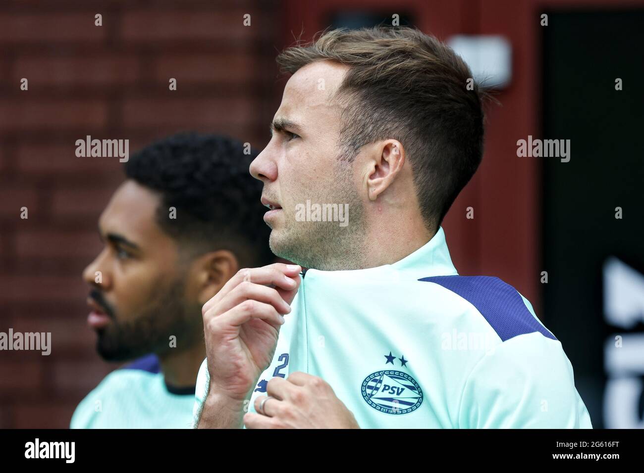 EINDHOVEN, 01-07-2021, Sportcomplex.de Herdgang. Eredivisie pre-season 2021- 2022. Training PSV 1 july. PSV player Mario Gotze during training. (Photo  by Pro Shots/Sipa USA) *** World Rights Except Austria and The Netherlands  *** Stock