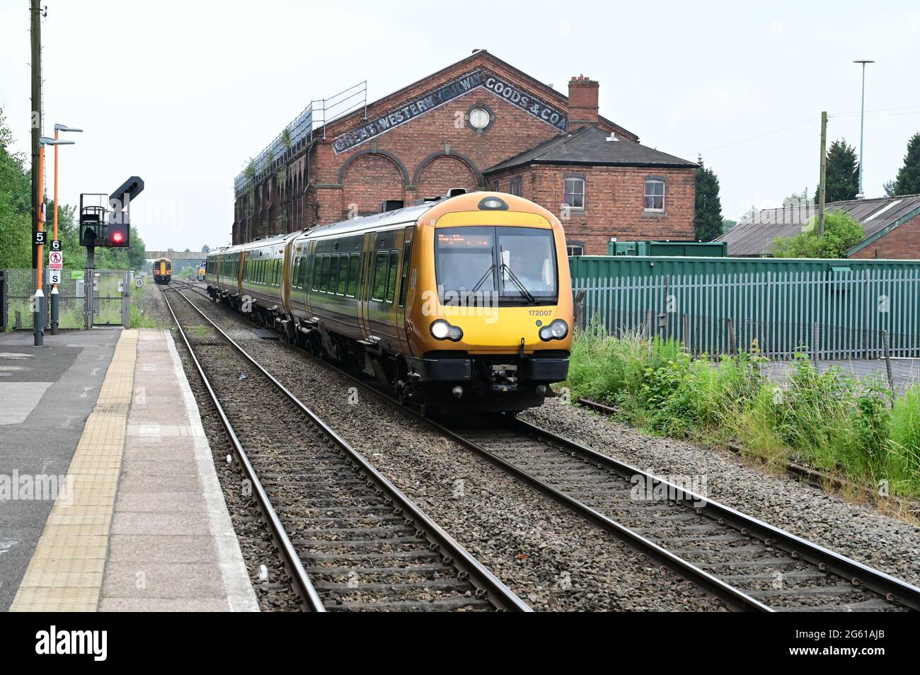 Class 172 train hi res stock photography and images Alamy