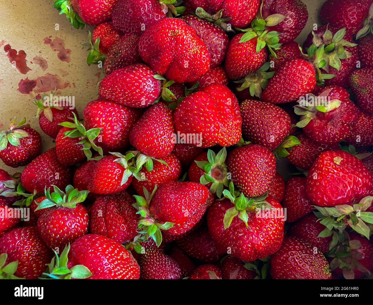 Fresh organic Strawberry fruit background Stock Photo - Alamy