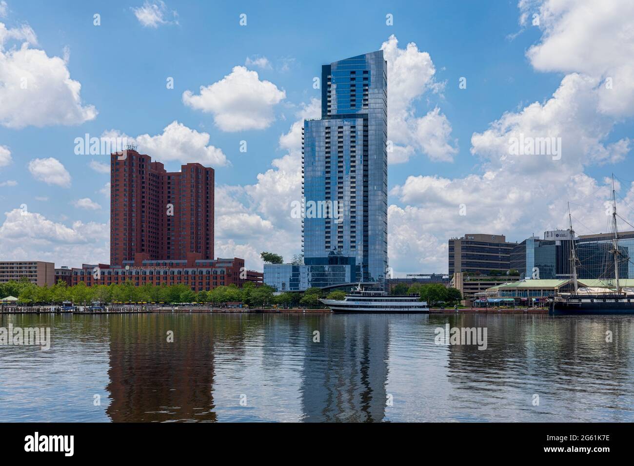 414 Light Street dominates Baltimore's Inner Harbor waterfront. The glass-and-steel luxury high-rise occupies the former McCormick factory site. Stock Photo