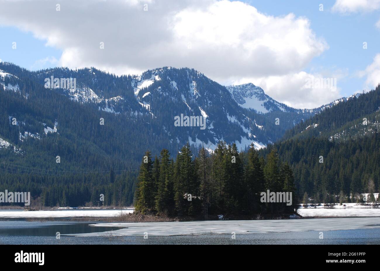 Scenery of the Cascade Mountains Stock Photo - Alamy