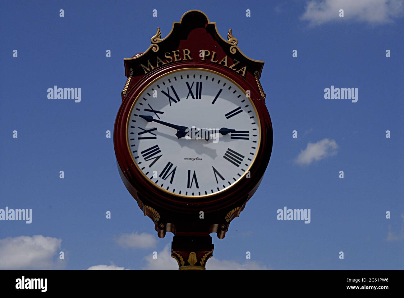 LE MARS/IOWA /USA- Photo feature five days in the life of le mars ruler ...