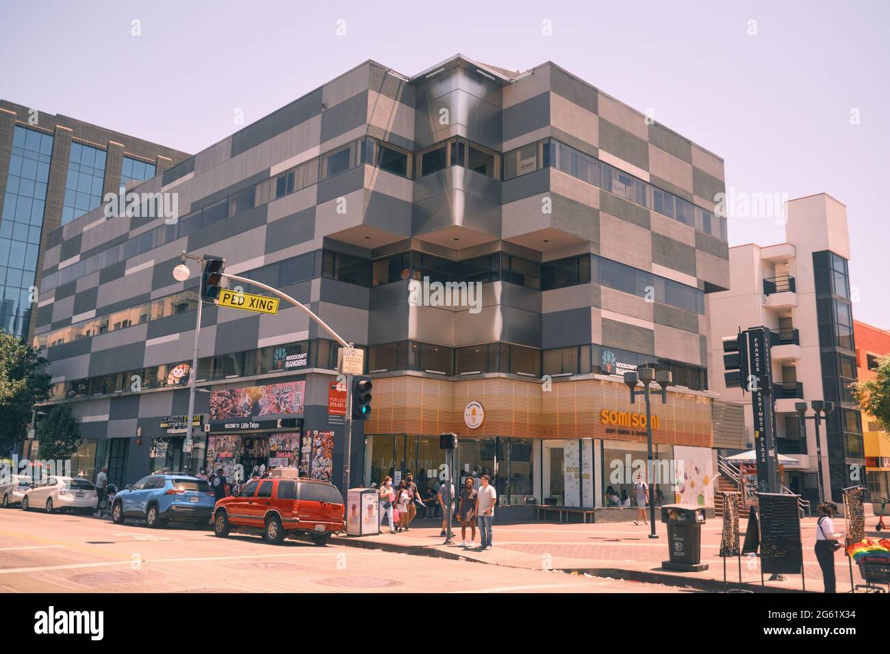 Building in Frances K Hashimoto Plaza in Little Tokyo Stock Photo Alamy