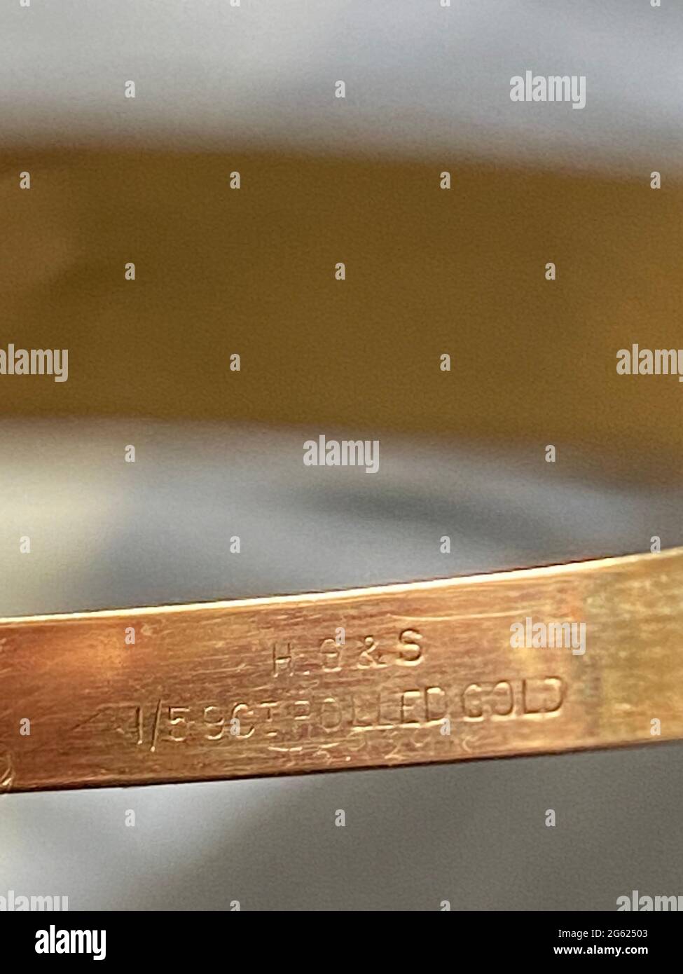 907 gold deals stamp
