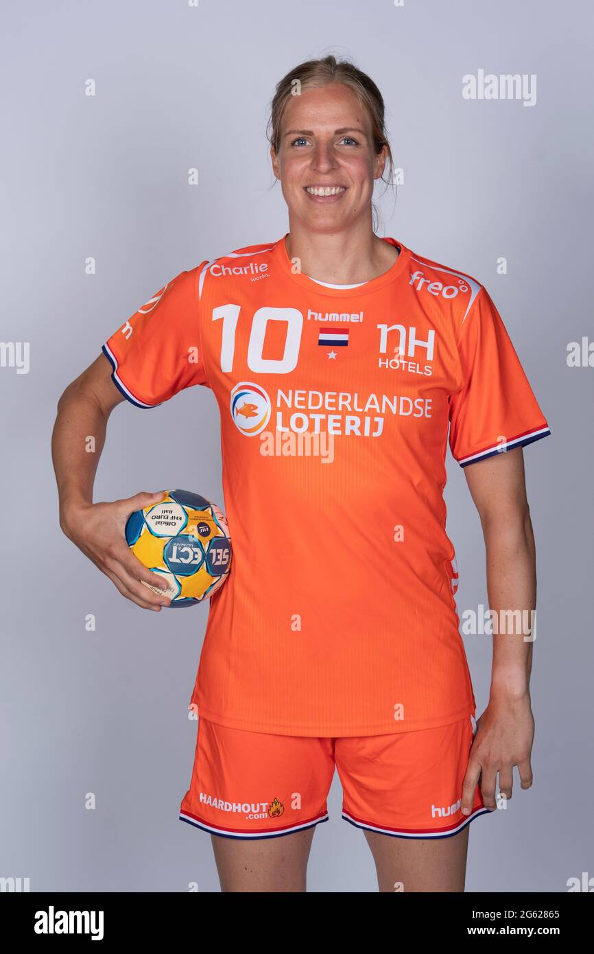 PAPENDAL,  THE NETHERLANDS - JUNE 25: Danick Snelder of The Netherlands during the Dutch Handball Women photoshoot before Olympics 2021 at Sportcenter Papendal on June 25, 2021 in Papendal, The Netherlands (Photo by Henk Seppen/Orange Pictures) Stock Photo