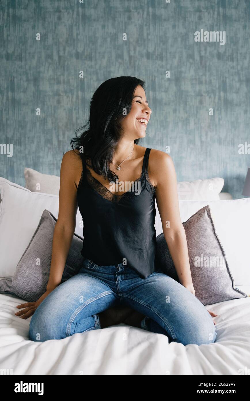 Happy latina woman hi-res stock photography and images - Alamy