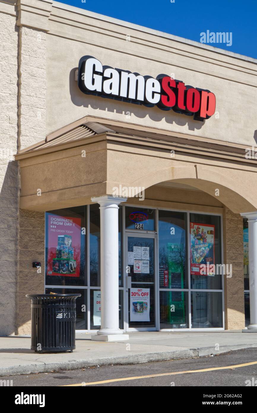 Pc game store hi-res stock photography and images - Alamy