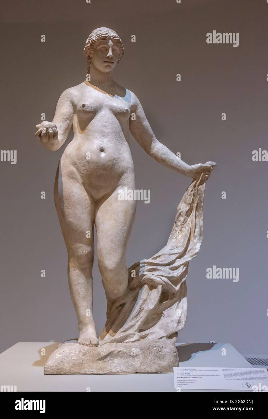 Large Victorious Venus plaster statue designed by Pierre-Auguste Rodin and  executed by Richard Guino 1914-15 in Soumaya Museum Stock Photo - Alamy